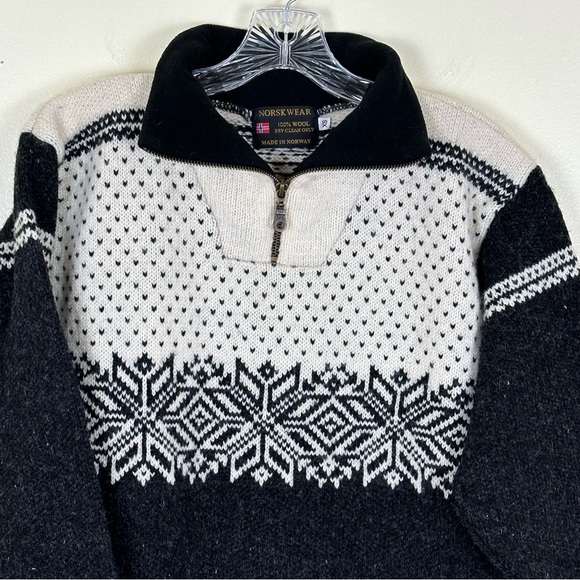 NORSK WEAR 100% Wool Traditional Pattern 1/4 Zip w/Zip Pockets & Fleece Collar - Picture 3 of 12